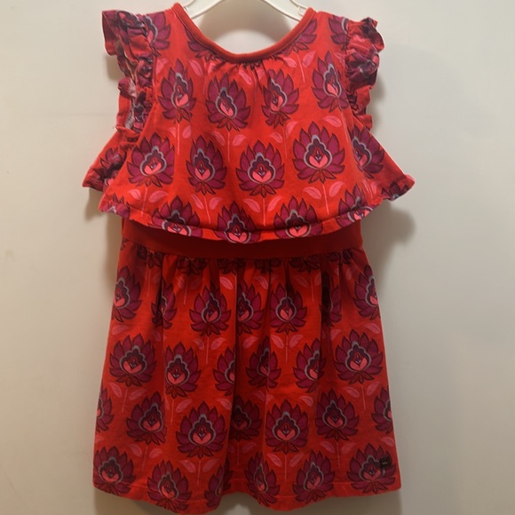Tea dress with beautiful henna style print design. Top part overlays size 4 - Picture 5 of 6